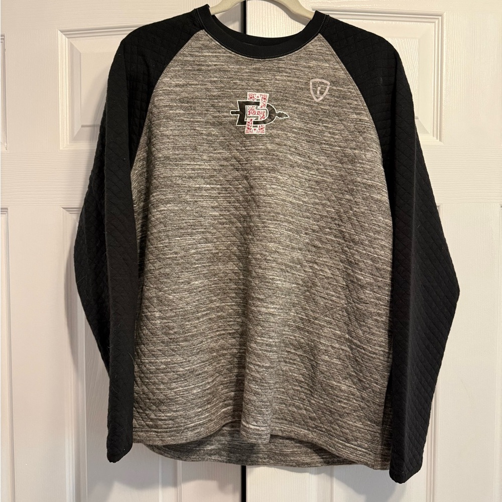 Gray and Black Men's Raglan Shirt